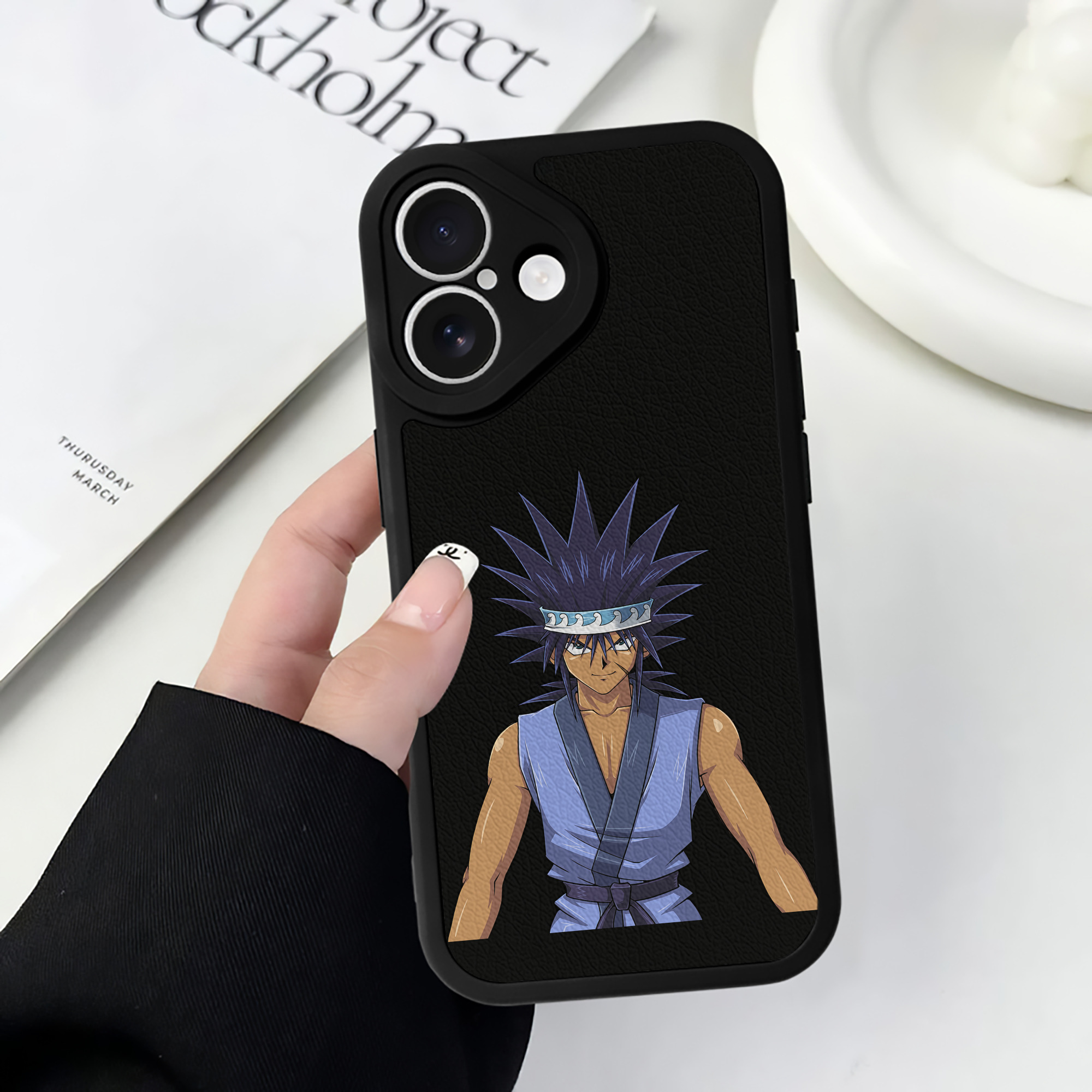 遊☆戯☆王 Yu-Gi-Oh! 【iPhone 16シリーズ対応】シリコンスマホケース（レザー調） 材質：シリコン